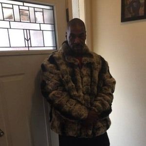 Meet your Posher, Dawoud